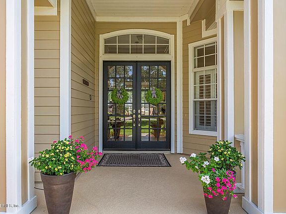 4th image of 390 Summerset Dr