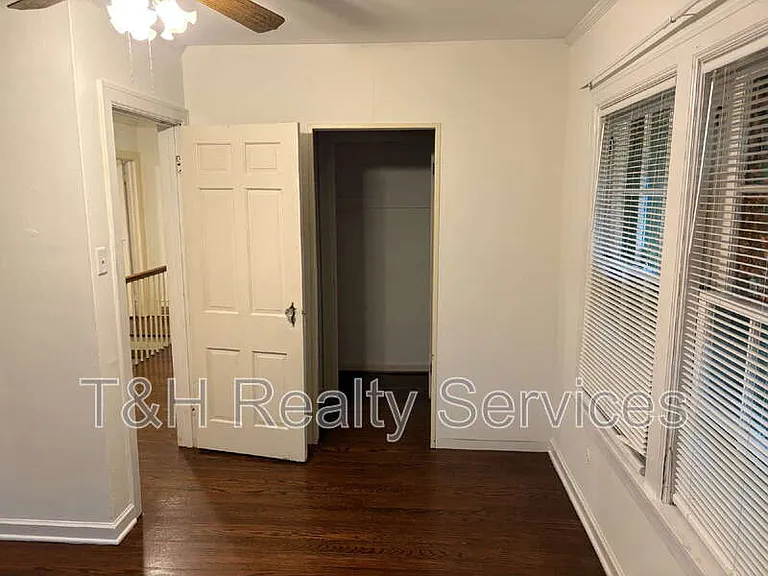 6061 N Park Ave — Photo 17
