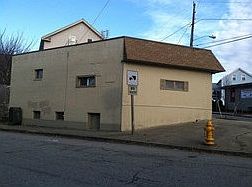 3rd image of 700 Roosevelt Ave