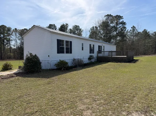 20 Hammond Dr, Trenton, SC 29847