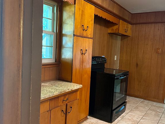 4th image of 1806 Viewridge Dr