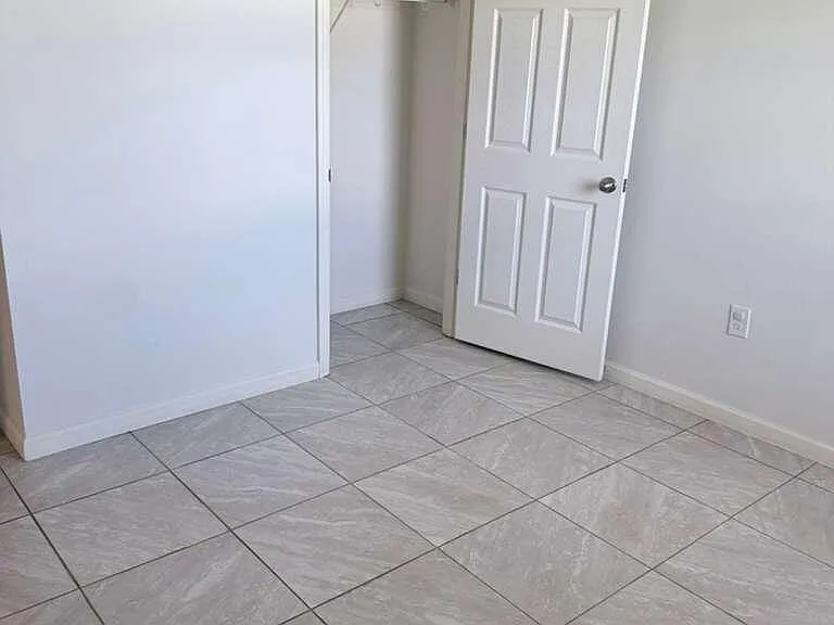 609 Concha St NW — Photo 13