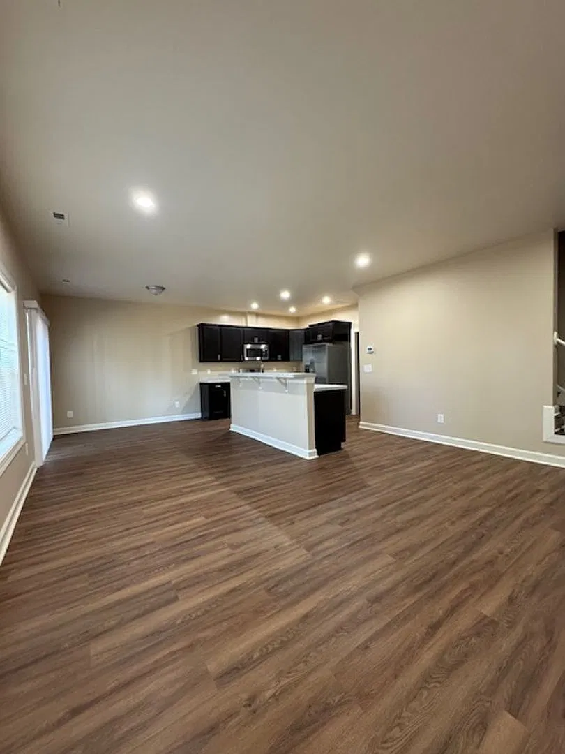 2813 McLain Street — Photo 3