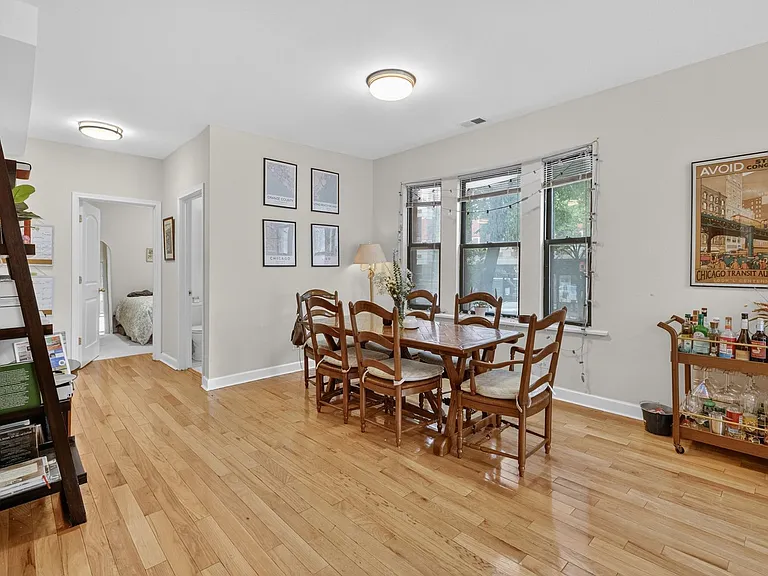 961 W Fletcher St #1 — Photo 11