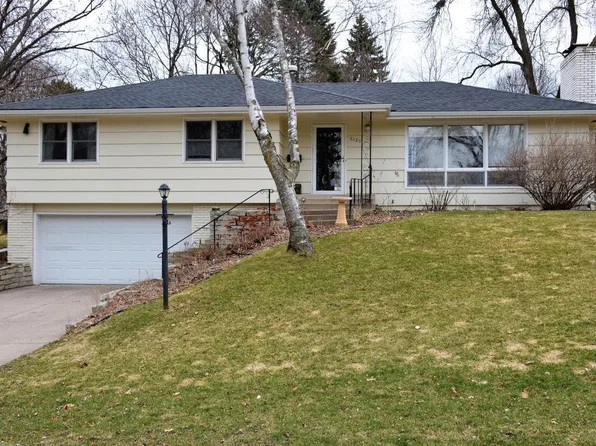 6129 Birchcrest Dr, Edina, MN 55436