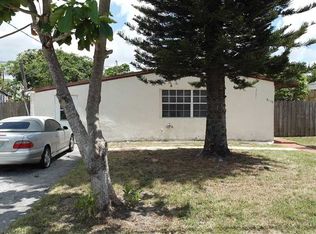 6173 SW 1st St, Pompano Beach, FL 33068