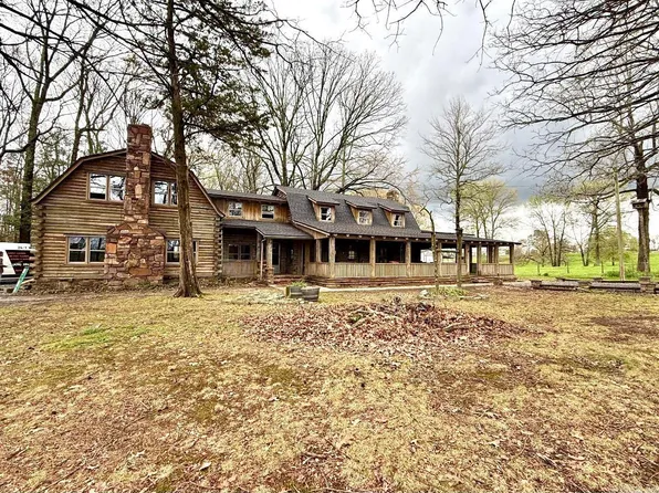 740 E 278th Hwy, Wickes, AR 71973