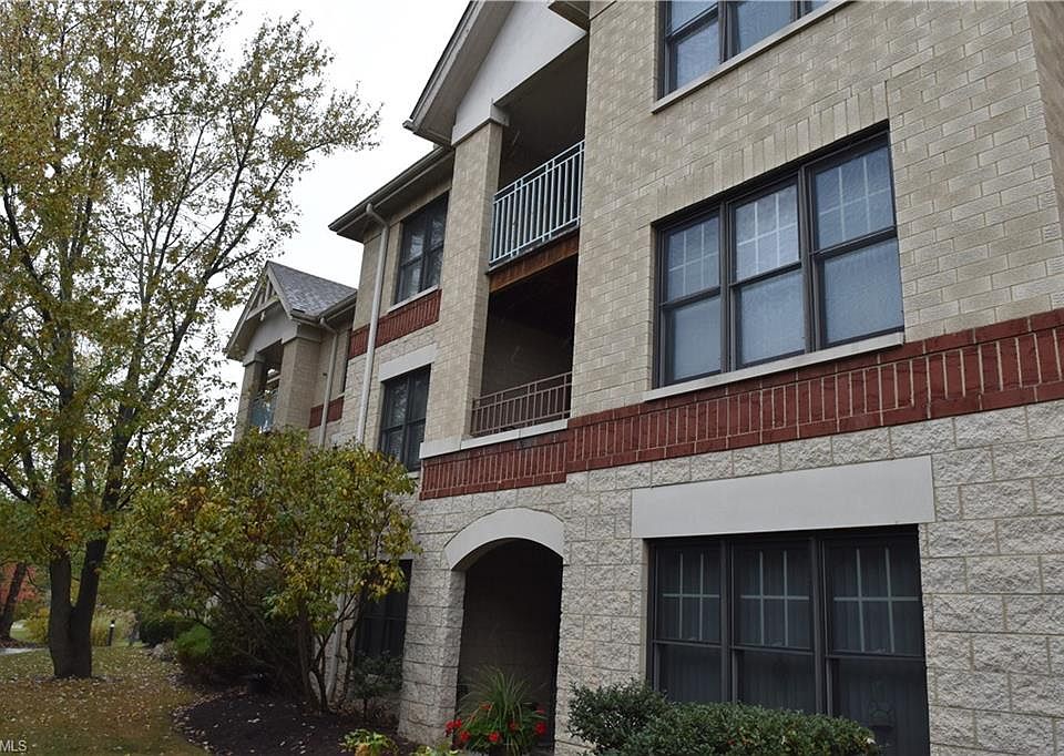 1st image of 100 Asbury Ln APT 1202