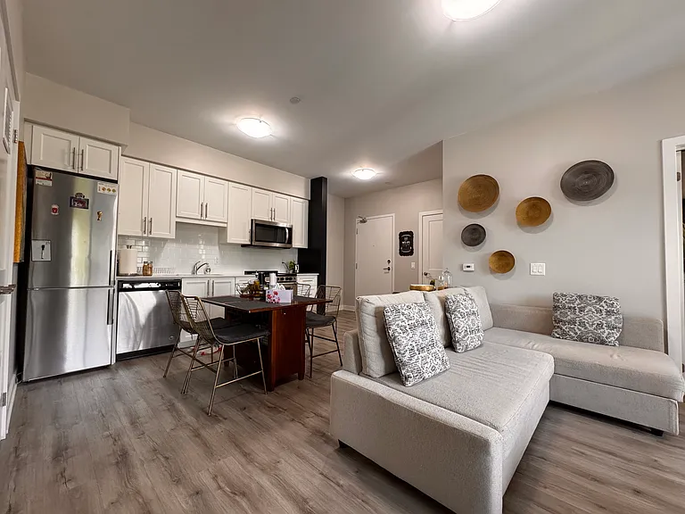 110 Fergus Ave #338 — Photo 4