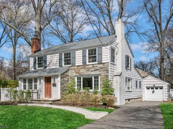 8 Amherst Pl, Montclair Twp., NJ 07043