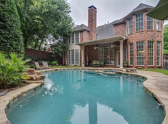 4th image of 812 Canongate Dr