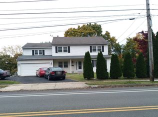 732 Fitzwatertown Rd, Glenside, PA 19038