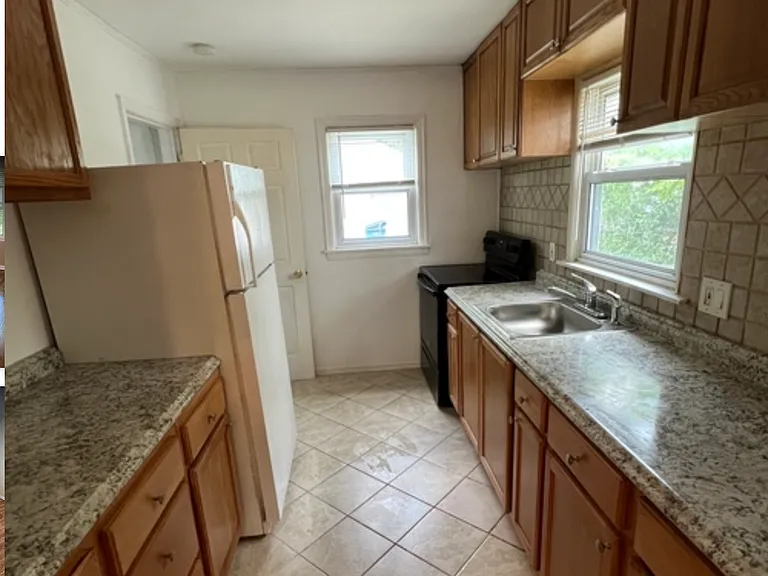 26040 Hanover St #1 — Photo 4