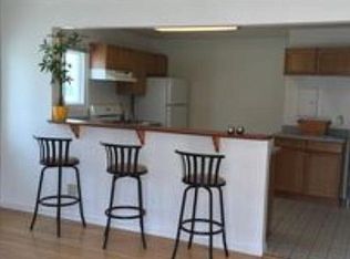 119 W Sycamore Ave, El Segundo, CA 90245