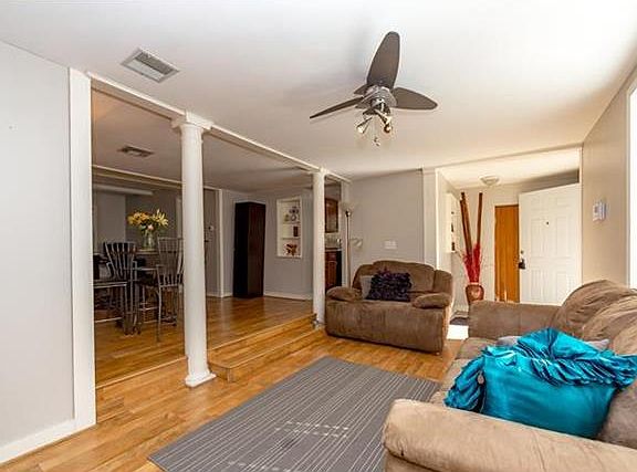 5th image of 8907 McGee St