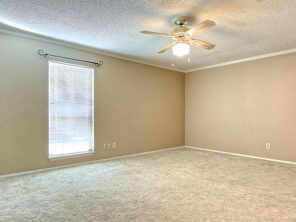 4th image of 3119 Janet Dr