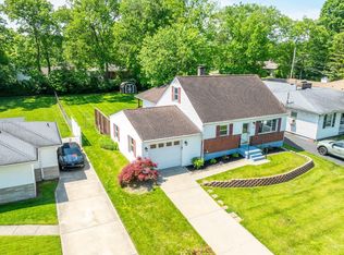 539 Observatory Dr, Cincinnati, OH 45246