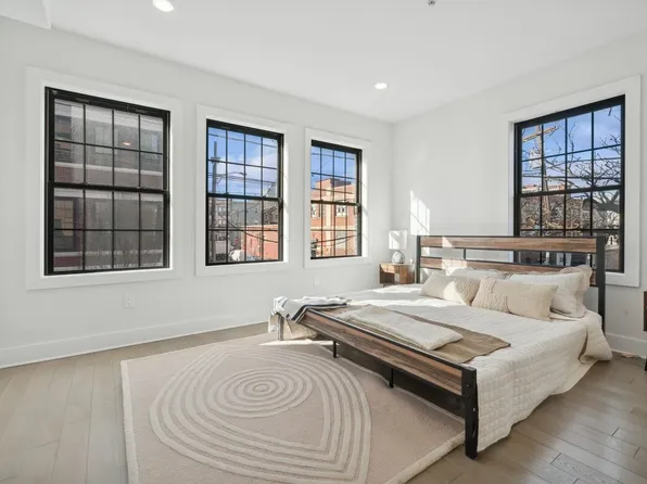 122-124 New York Ave #201, Jersey City, NJ 07307