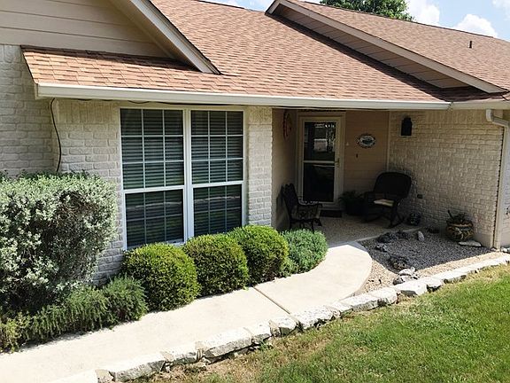 5th image of 1213 Victory Ln