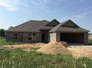 2031 Fields Cv, Pea Ridge, AR 72751