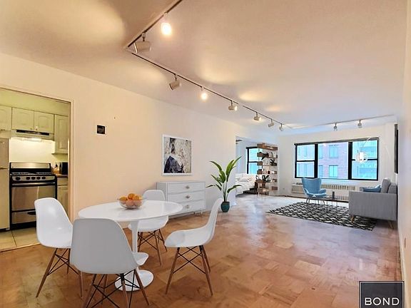 2nd image of 333 E 55th St APT 10A