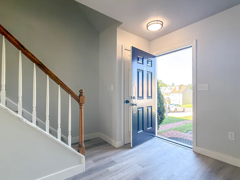 17 Pheasant Ln — Photo 4