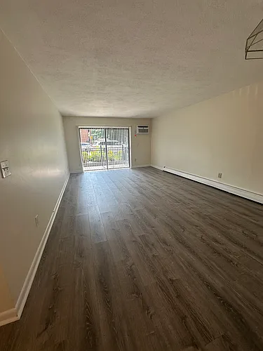 26 Whites Ave Photo 1