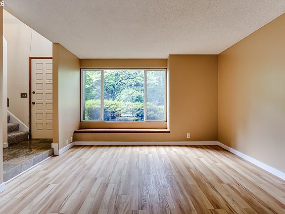 3rd image of 127 Westbrook Way