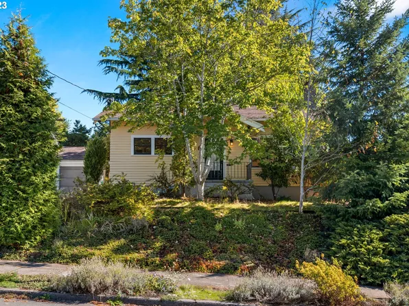 636 SE 68th Ave, Portland, OR 97215