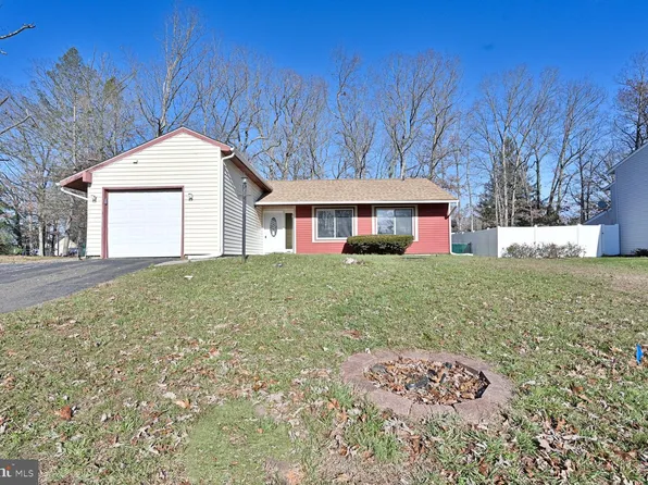 52 Pittman Ln, Sicklerville, NJ 08081