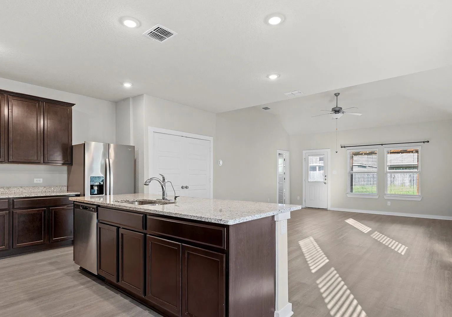 4 bedrooms, 2.5 bathrooms in Winding Brook community — Photo 3