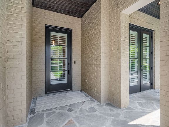 5th image of 2710 Brightwood Ave