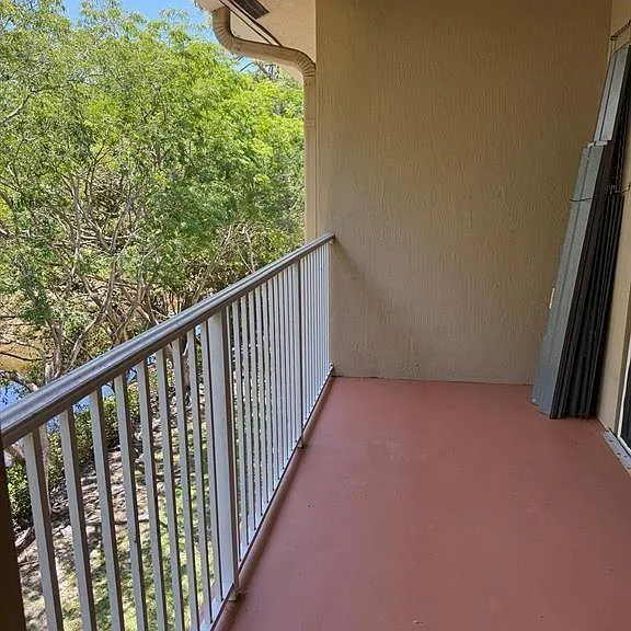 2941 Riverside Dr #303 — Photo 17