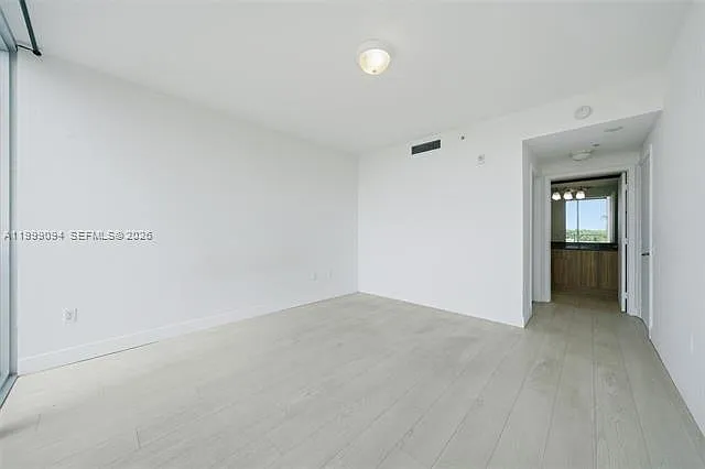 6305 Indian Creek Dr #5D — Photo 15