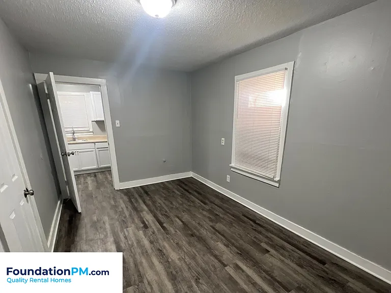 444 Glankler St — Photo 10