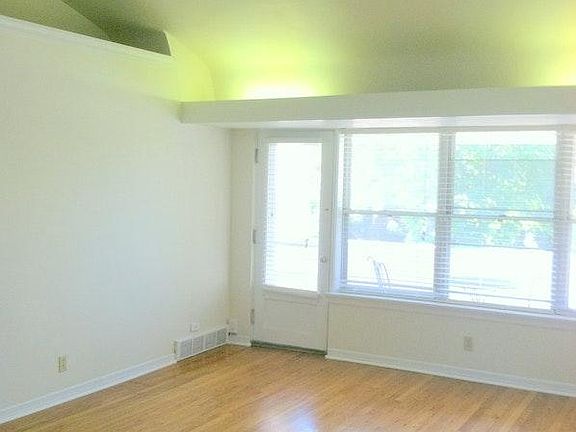 4th image of 8221 Delmar Blvd APT 2E