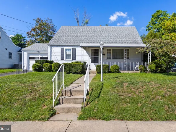 6 Weston Rd, Ewing, NJ 08618