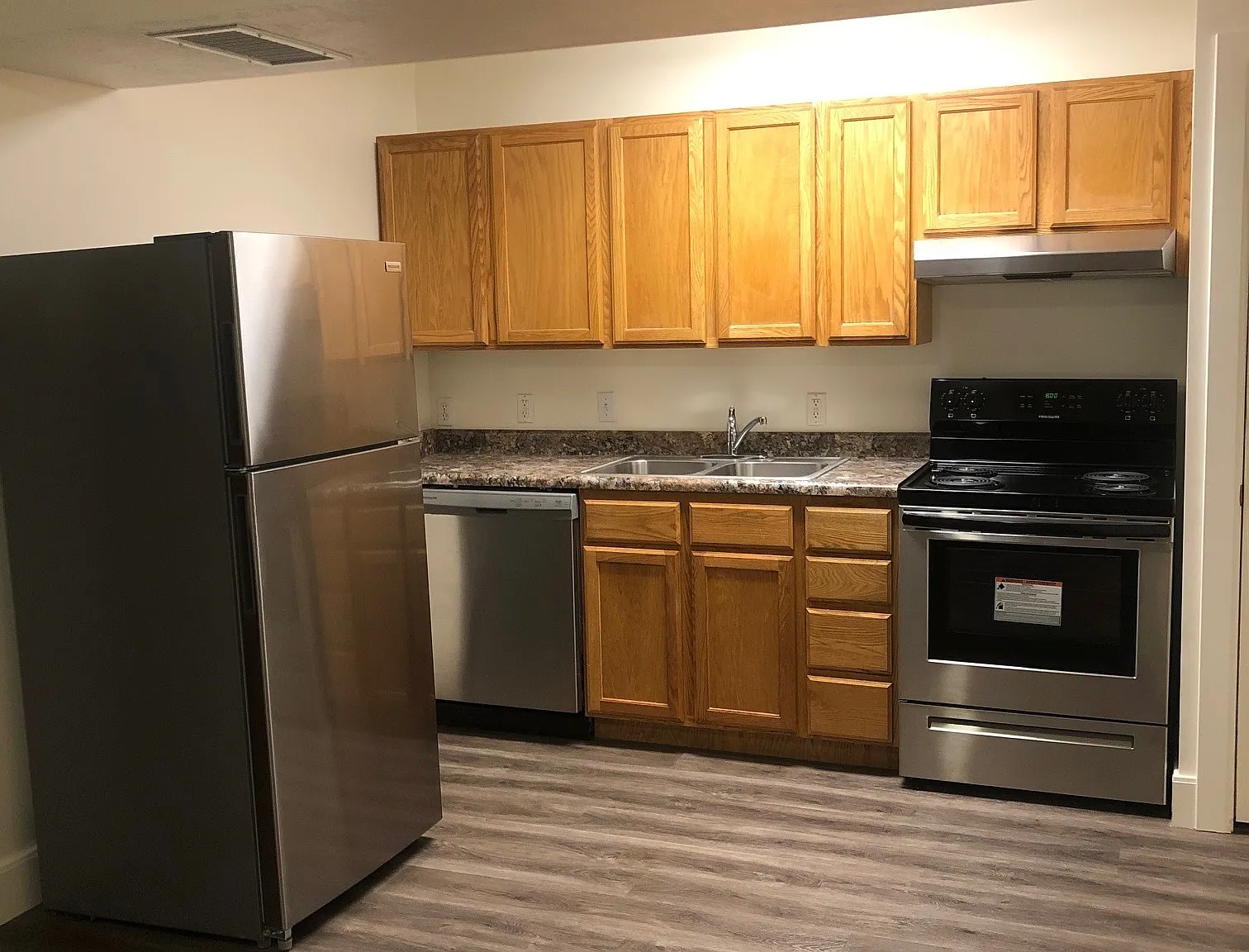 1 bed, 500 sqft, $970 — Photo 1