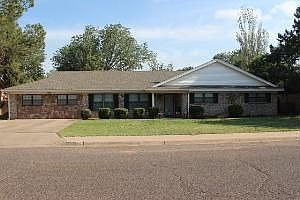 1st image of 2404 Camarie Ave
