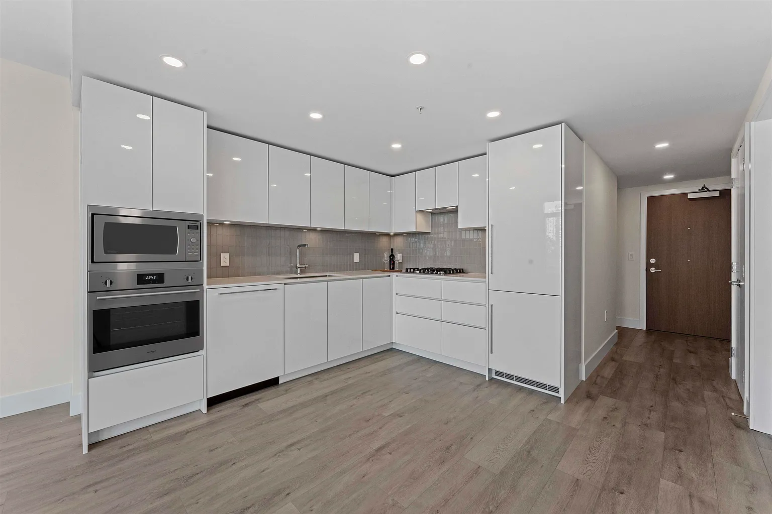 10428 Whalley Blvd #407 photo 1