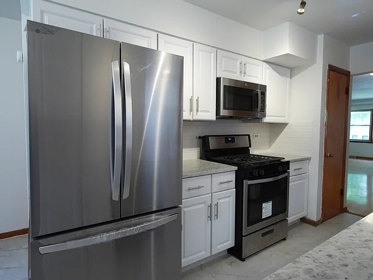 2309 W Arthur Ave #1 — Photo 2