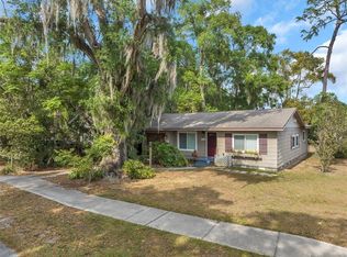 5044 9th St, Zephyrhills, FL 33542