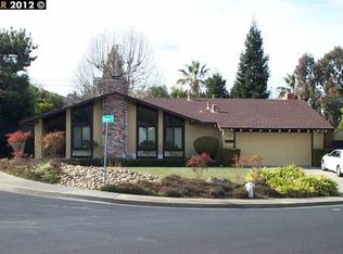 2563 Chinook Dr, Walnut Creek, CA 94598