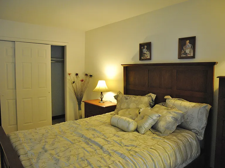 Londontowne and Robinwood Apartments — Photo 7
