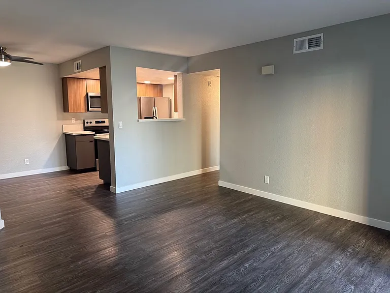 Corona Pointe Resort — Photo 103