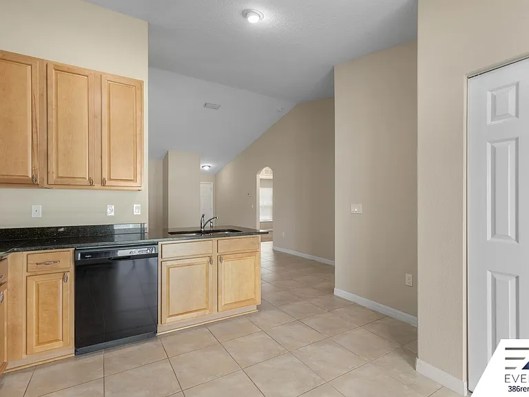 25 Louisville Dr #A — Photo 18