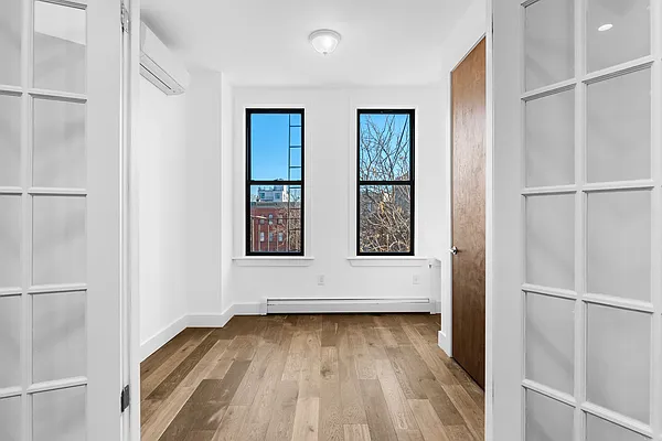 Rented by REAL New York | media 9