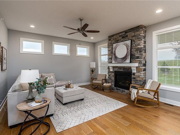 3rd image of 6223 Waterford Ct
