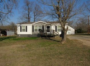 995 N 4250th Rd, Hugo, OK 74743