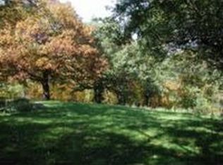 3323 Bavaria Rd, Chaska, MN 55318